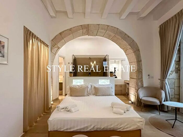 Appartamento trilocale in vendita in Via delle Grazie, Siracusa