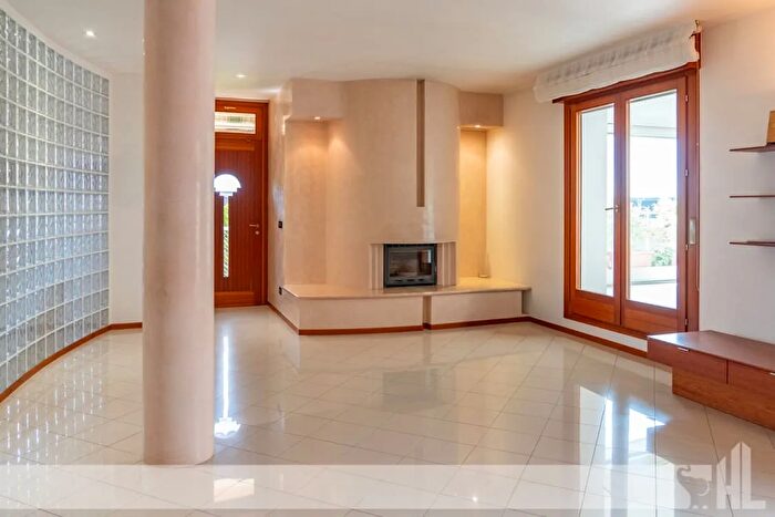 Appartamento con 6 locali in vendita in San Dona Di Piave