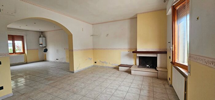 Appartamento quadrilocale in vendita in Via Pieve Snc, Belvedere Ostrense