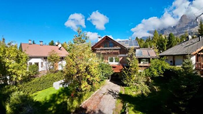 Casa trilocale in vendita in Rigolettweg, Nova Levante