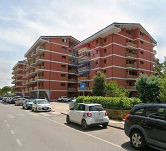 Appartamento con 6 locali in vendita in Perugia