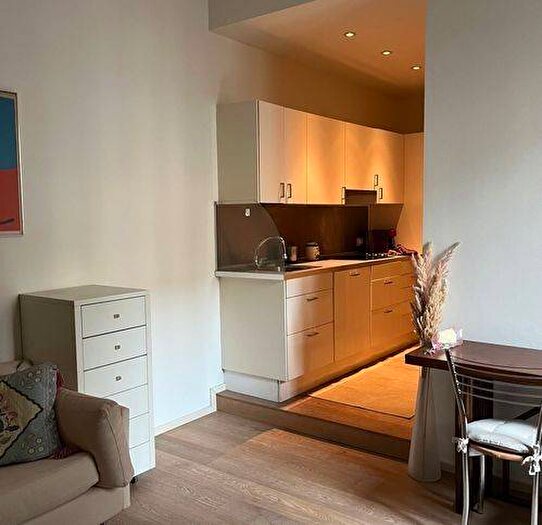 Appartamento monolocale in affitto in Via Uberto Visconti Di Modrone, Palestro, Milano