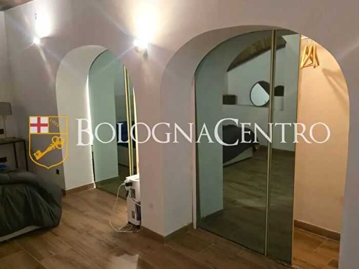 Appartamento bilocale in vendita in Via Giuseppe Massarenti, Bologna