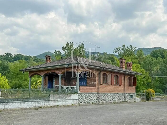 Casa con 6 locali in vendita in Loc Casa Minchino, Ponte Nizza