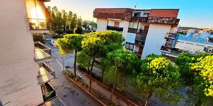 Appartamento trilocale in vendita in Parco Soeve, Scalea