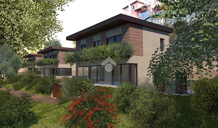 Casa con 5 locali in vendita in Negrar