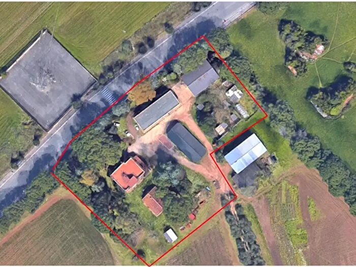 Casa con 6 locali in vendita in Via di Tor Sangiovanni, Roma