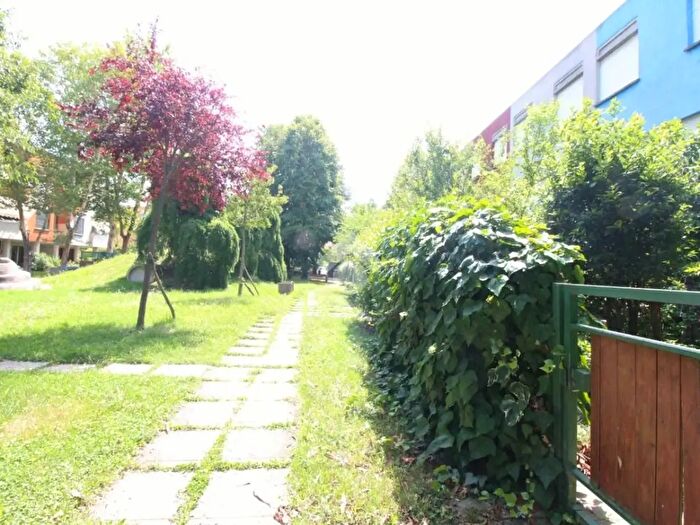 Casa con 5 locali in vendita in Via delle Rose, San Pietro In Casale