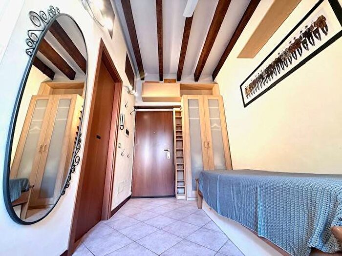 Appartamento monolocale in affitto in Via Nino Bixio, Piave Tricolore, Milano