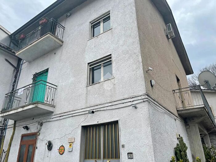 Appartamento trilocale in vendita in Via San Vito, Benevento