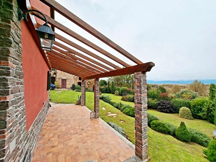 Casa con 6 locali in vendita in Capannori