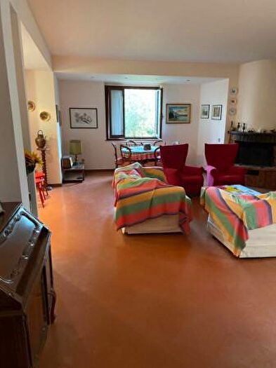 Casa con 6 locali in vendita in Via Nicola Ciacci, Pitigliano