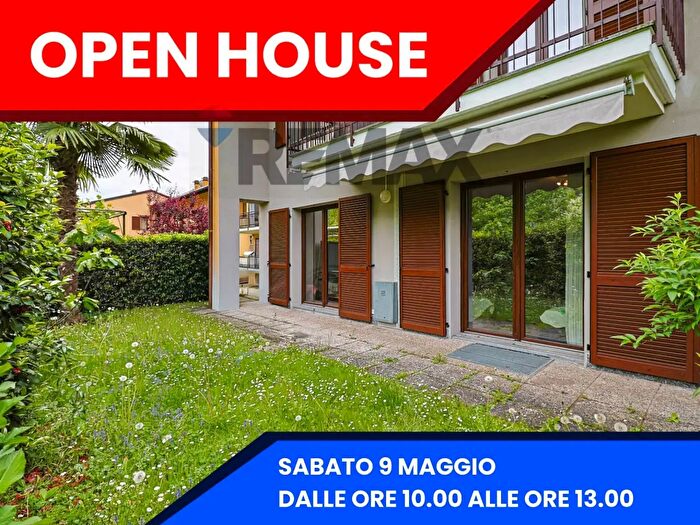 Appartamento bilocale in vendita in Via della Rovere, Lavena Ponte Tresa