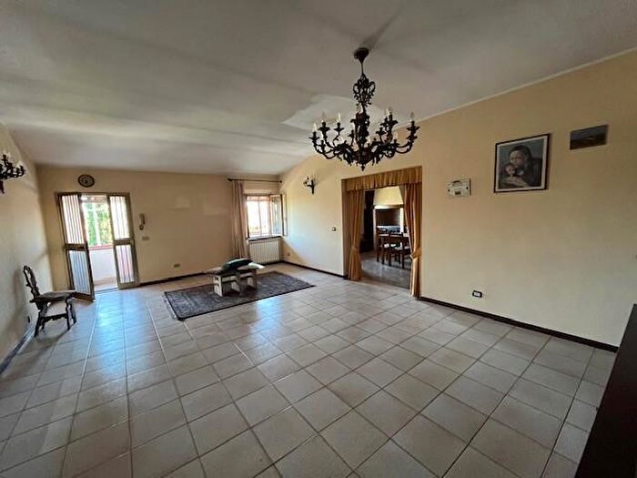 Appartamento con 6 locali in vendita in Casciana Terme Lari