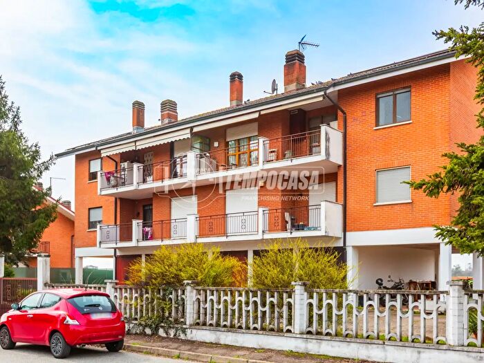 Appartamento trilocale in vendita in Via Marco Arruga, Chieri