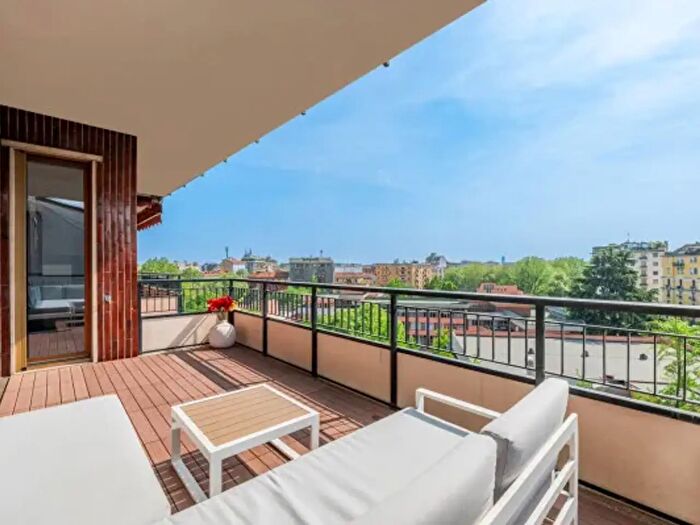 Appartamento quadrilocale in vendita in Milano