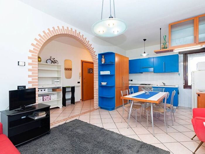 Appartamento trilocale in affitto in Via Guido Conforti, Zelarino, Venezia