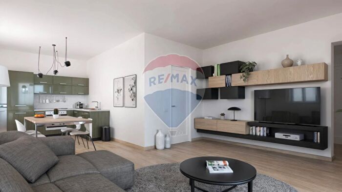 Appartamento bilocale in vendita in Via per Ghevio Snc, Meina