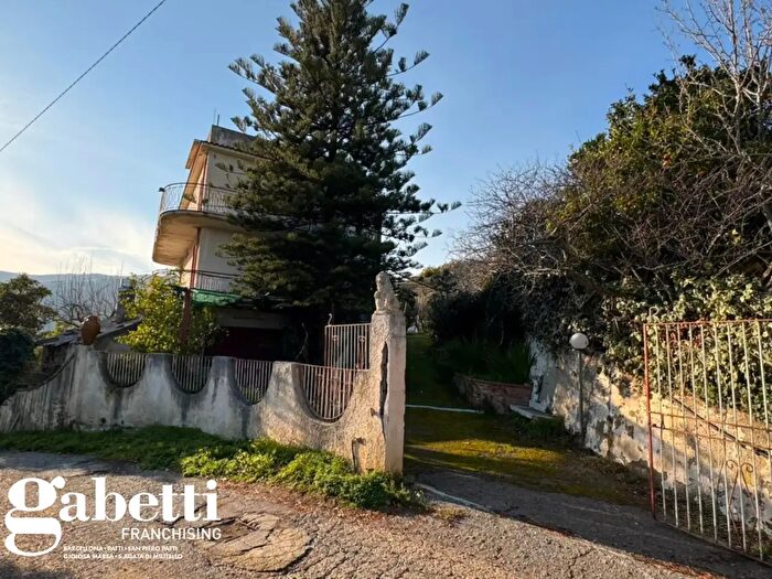 Casa quadrilocale in vendita in Strada Provinciale, Montagnareale