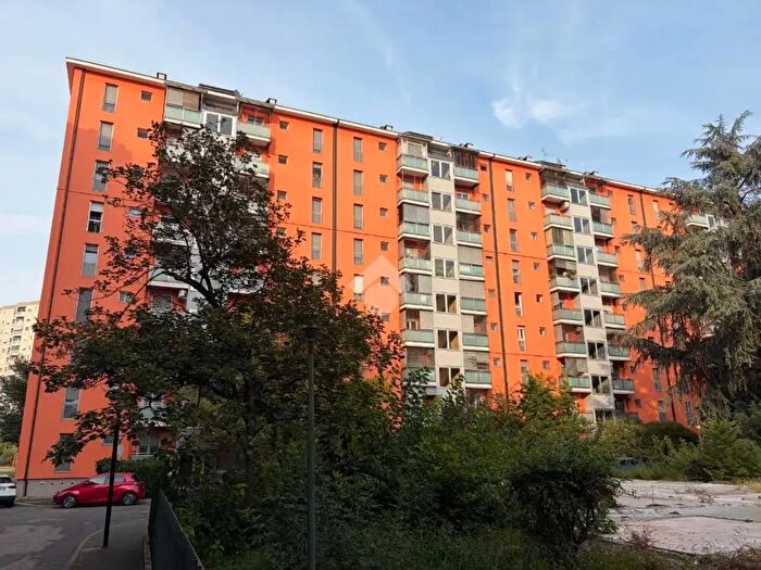 Appartamento bilocale in vendita in Via Betti Ugo, Milano