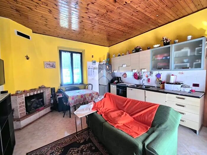 Casa bilocale in vendita in Via l Ripamonti, Busnago