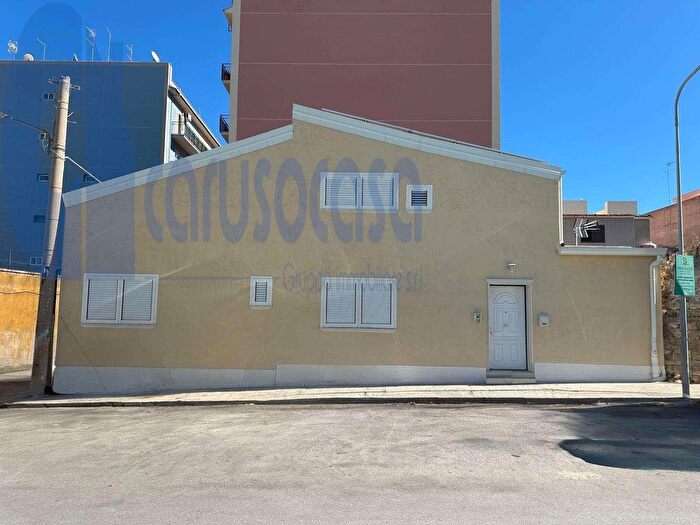 Casa trilocale in vendita in Via Barbarino Snc, Augusta