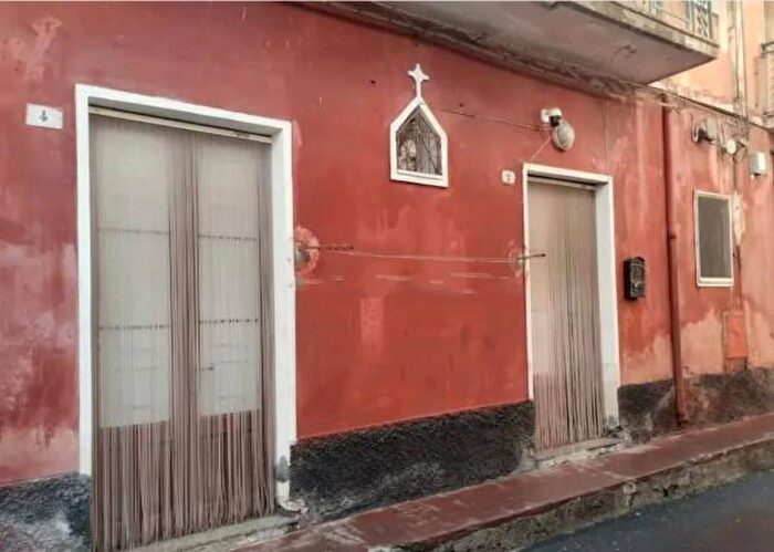 Appartamento monolocale in vendita in Via Peperelli, Adrano