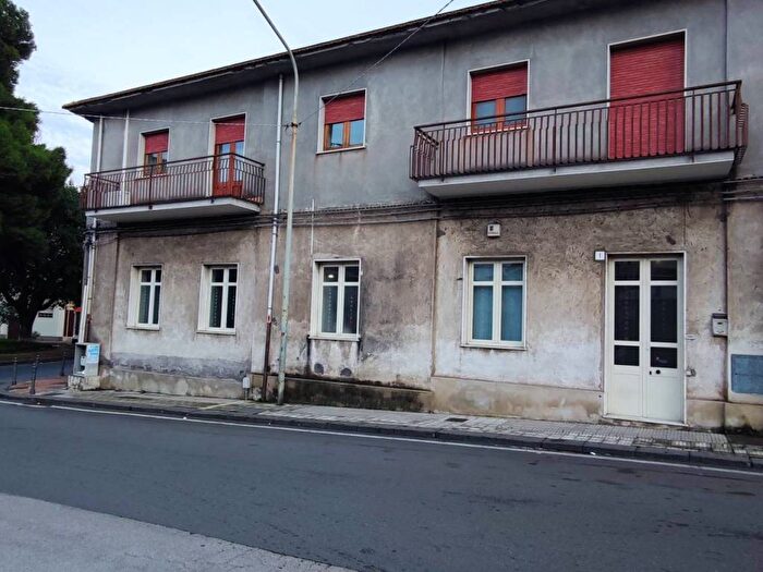 Appartamento quadrilocale in affitto in via strada, Centro, Riposto