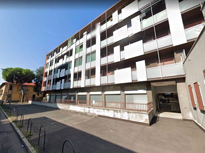 Appartamento trilocale in affitto in Via Fratellanza, Centro, Bollate