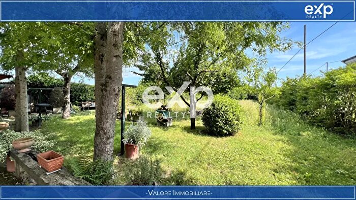 Casa con 7 locali in vendita in Minerbe