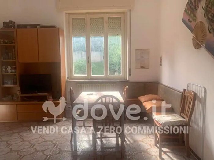 Casa con 6 locali in vendita in Via Vittorio Veneto, Veduggio Con Colzano