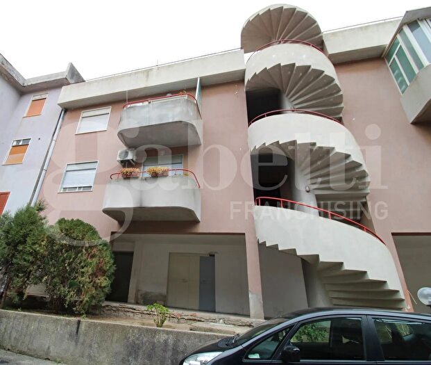 Appartamento quadrilocale in vendita in Strada Comunale San Michele Portella, Messina