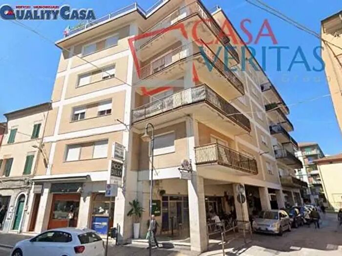 Appartamento trilocale in vendita in Via Molinelli, Chiaravalle