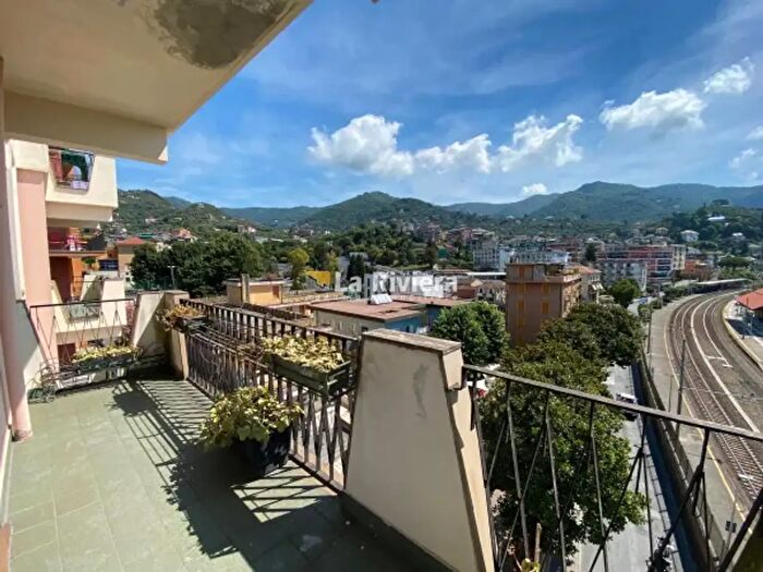 Appartamento trilocale in vendita in Via Bolzano, Rapallo