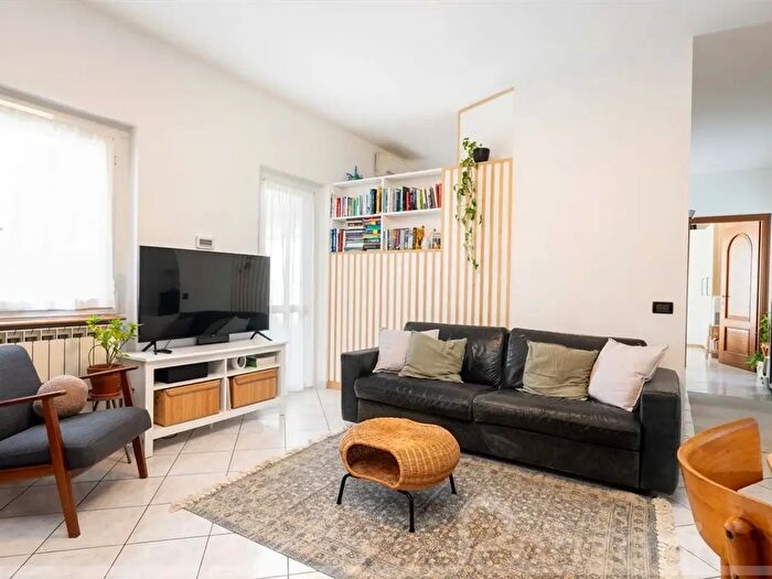 Appartamento trilocale in vendita in Via Corte Nuova, Cusago