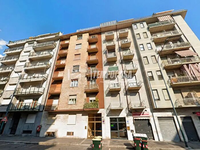 Appartamento trilocale in vendita in Via Gorizia, Torino