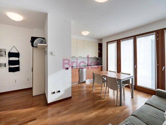 Appartamento bilocale in affitto in VIA MAGOLFA, Navigli Darsena, Milano