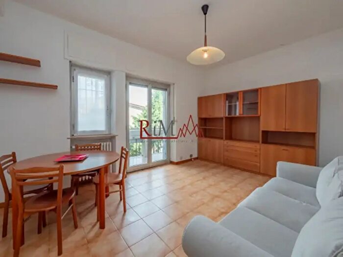 Appartamento bilocale in vendita in Via Moncalvo, Milano