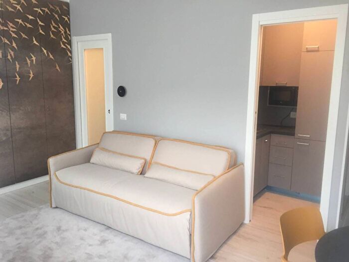 Appartamento monolocale in affitto in Via Cerva, Borgogna Largo Augusto, Milano