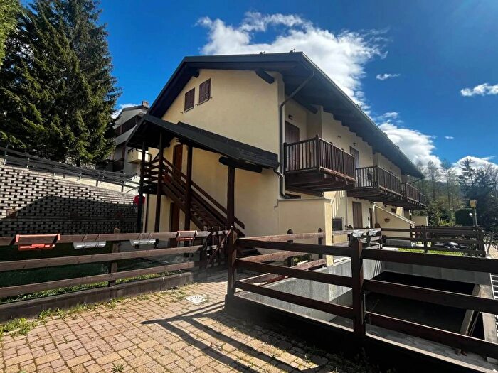 Appartamento trilocale in vendita in Via Fraiteve Sauze dOulx, Sauze DOulx