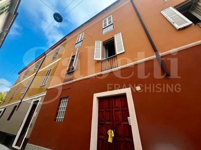 Appartamento quadrilocale in vendita in Via Sant Antonio del Fuoco, Cremona