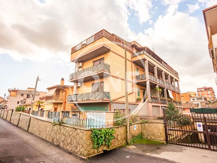 Appartamento bilocale in vendita in Via dei Monti della Valchetta, Roma