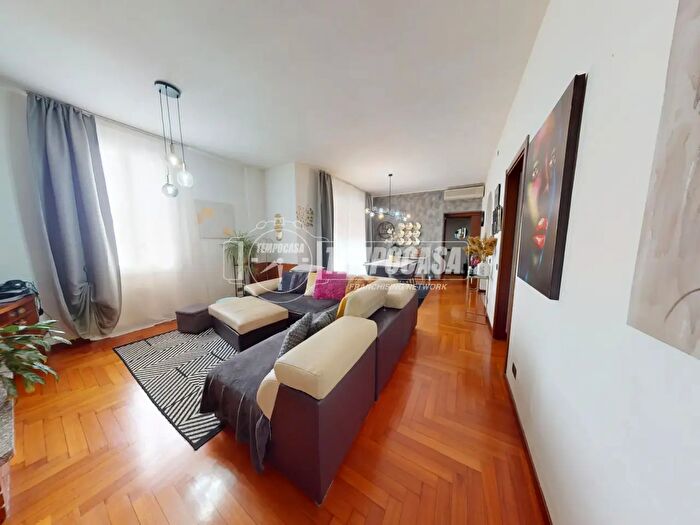 Appartamento trilocale in vendita in Via della Rocchetta, Lomazzo