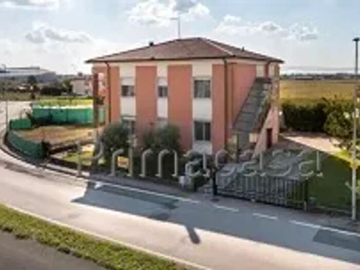 Casa con 10 locali in vendita in Via Crosarona B, Ronco All'Adige
