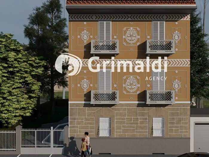 Appartamento trilocale in vendita in Via Trento, Venaria Reale