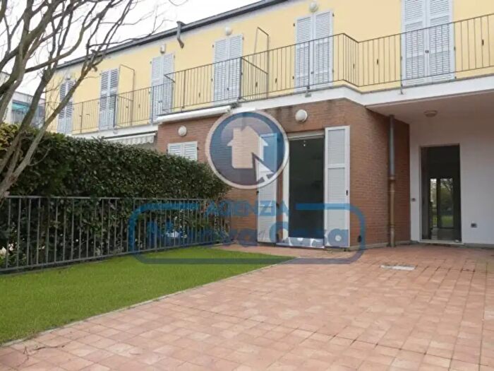 Casa con 5 locali in vendita in Via Lago di Garda, Ravenna