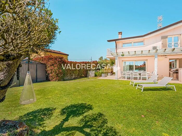 Casa con 5 locali in vendita in SC di Pellicara Ter, Carrara