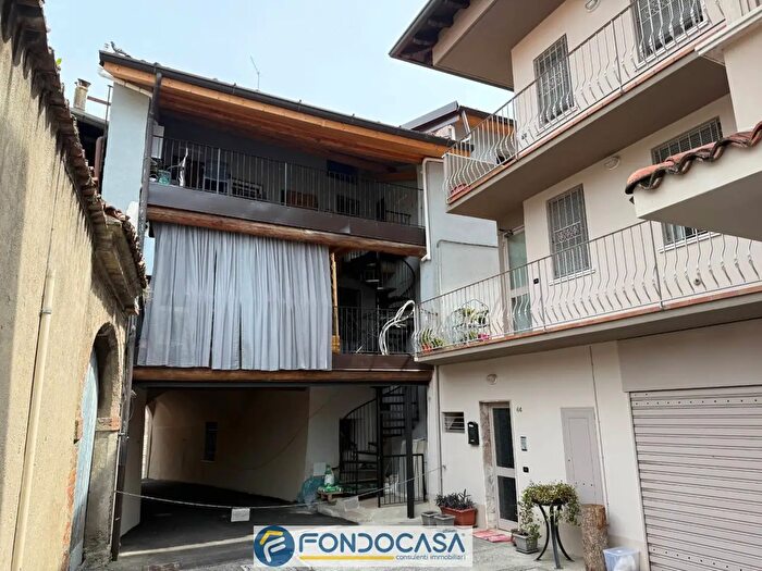 Case in Vendita e in Affitto - 2