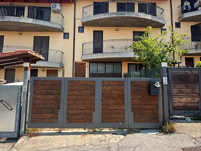 Casa quadrilocale in vendita in Via Pallanza, Montesilvano