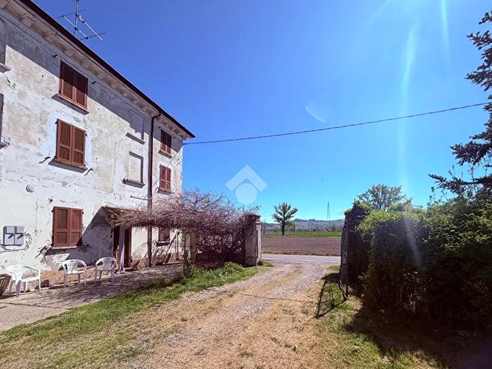 Casa trilocale in vendita in Via Colombera, Broni